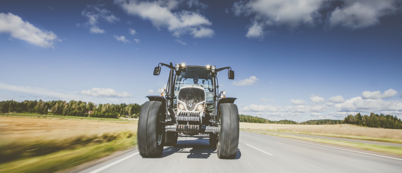 VALTRA T4 - Découvrez la nouvelle génération!