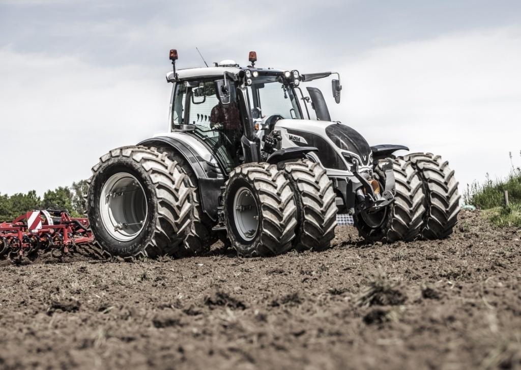 Valtra N4 - Compact à l'extérieur. Puissant à l'intérieur.