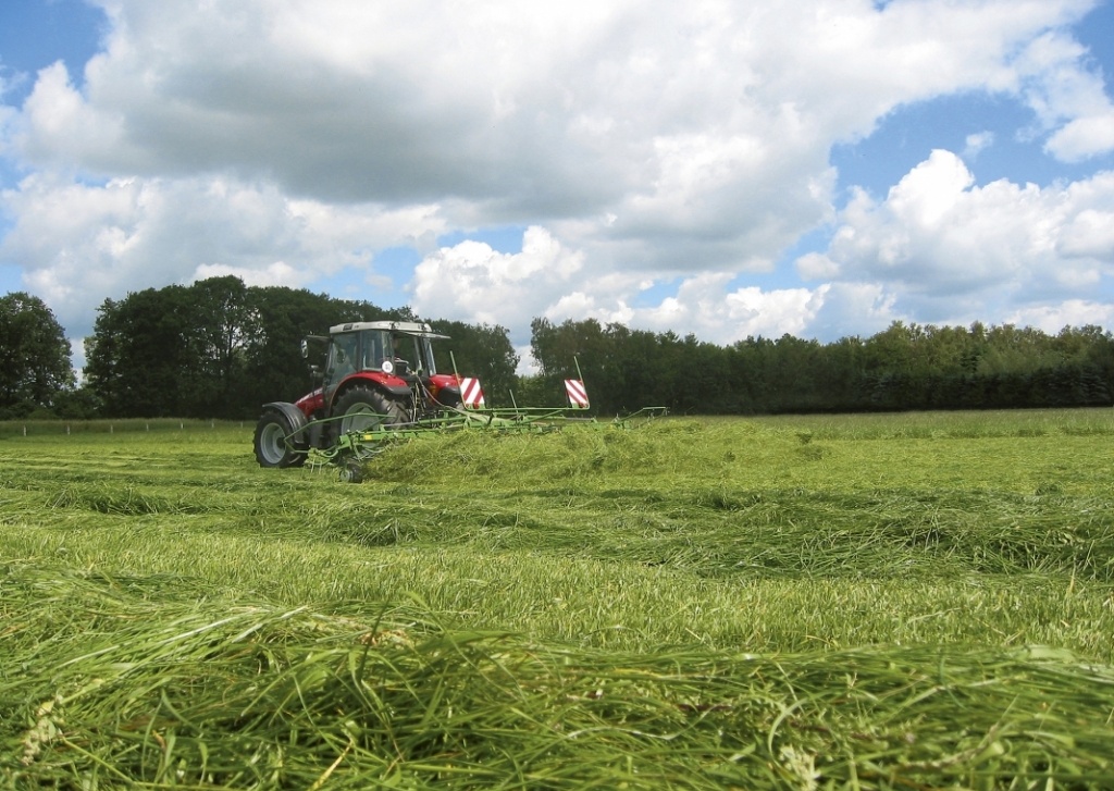 KRONE - KW 6.72 - 6 rotors - 3 andains en un seul passage